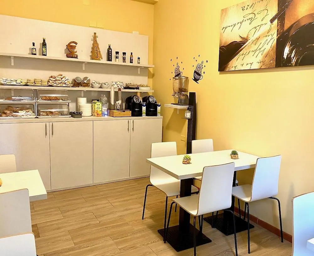 **  Carlo Goldoni Hotel Milánó Olaszország